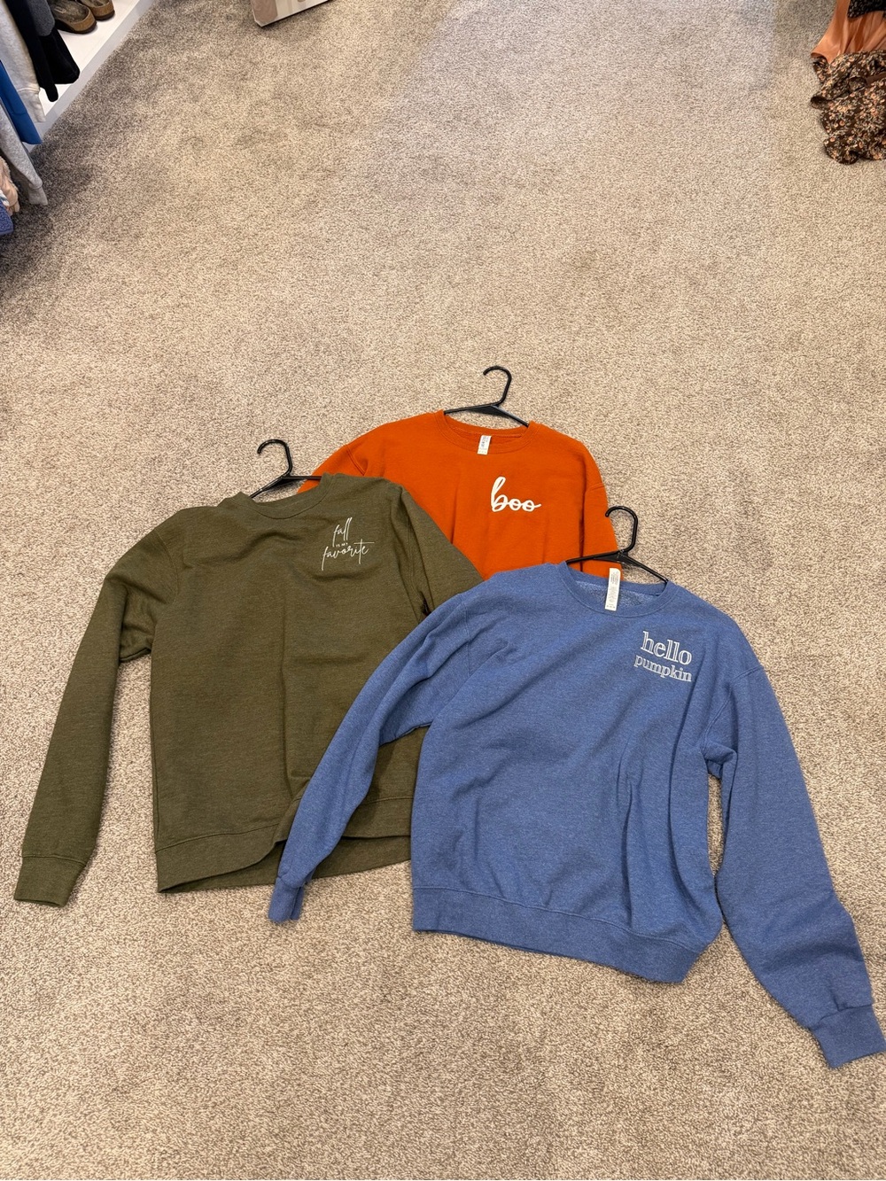 Set of 3 Graphic Sweatshirts - Olive Green, Orange, Blue